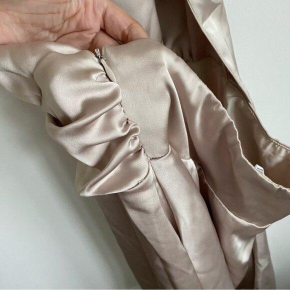 GARAGEHollySatinPlungeHalterMiniDressinBeigeOffWhiteszMMedium - Picture 6 of 12